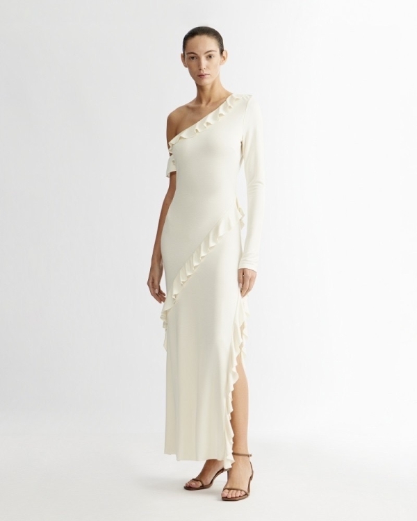 Лаконичные свадебные платья до 40 тысяч рублей