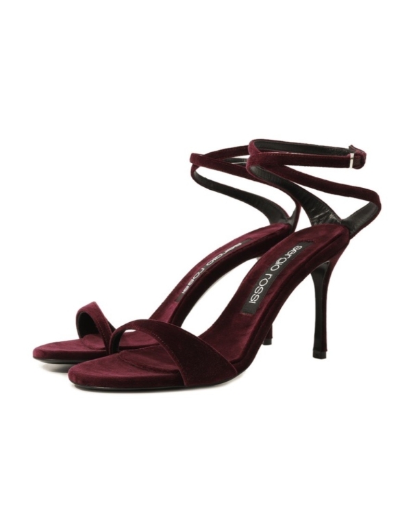 Что надеть гостям на свадьбу осенью?