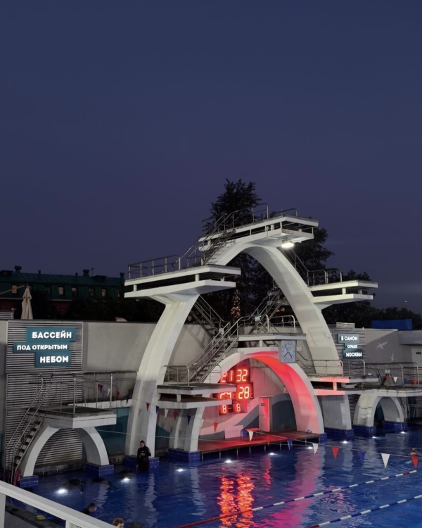 «Рисуем вместе» в Пушкинском, кинопоказ в бассейне