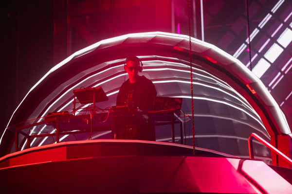 Диджеи Илья Бачурин