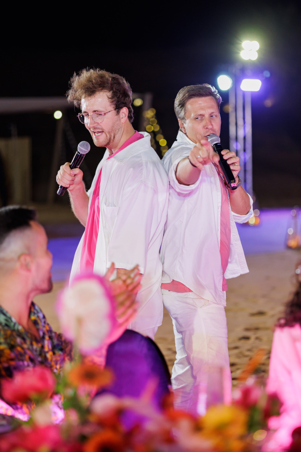 Ведущие Владислав Сапунов