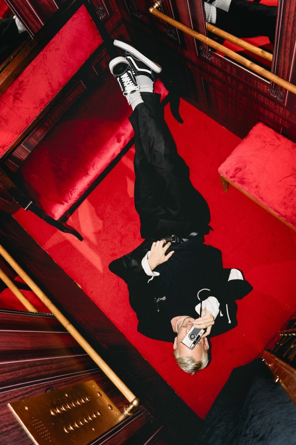 Кутеж, дебош и провокация на юбилее 50