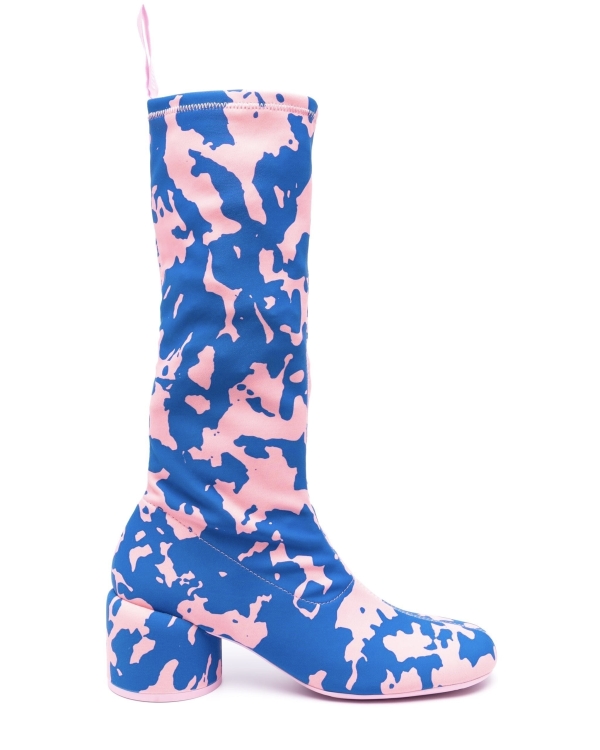 Сапоги, которые хочется показывать: 20 актуальных пар