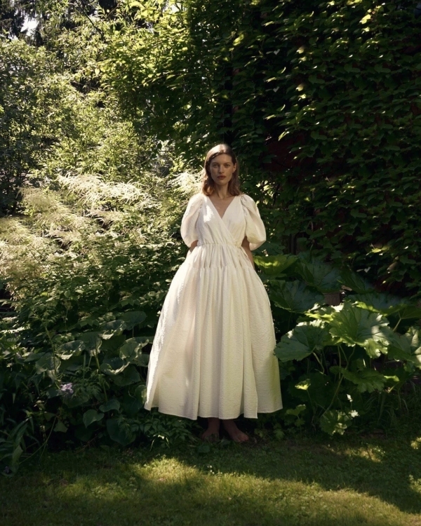 Лаконичные свадебные платья до 40 тысяч рублей