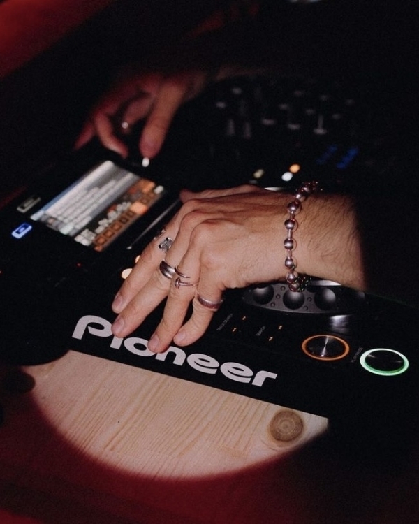 Танцуют все! Лучшие бары и клубы Санкт-Петербурга