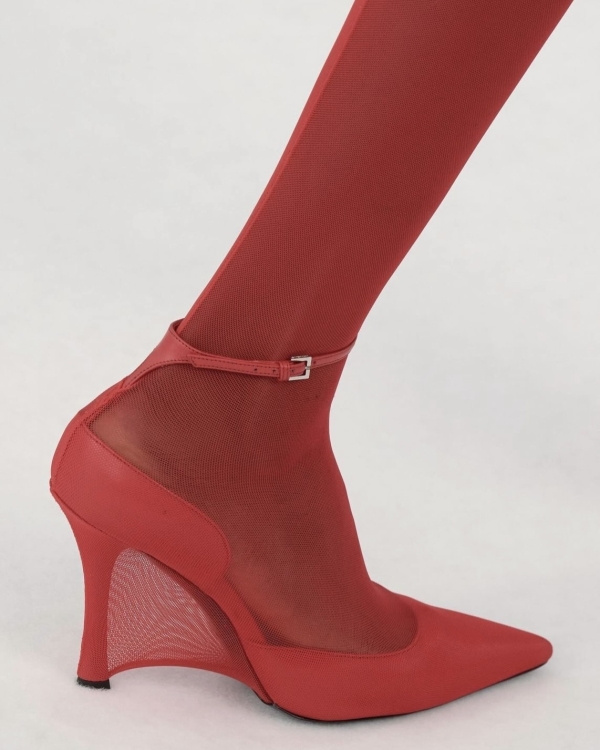 Выбираем свадебные туфли по погоде. Модные закрытые