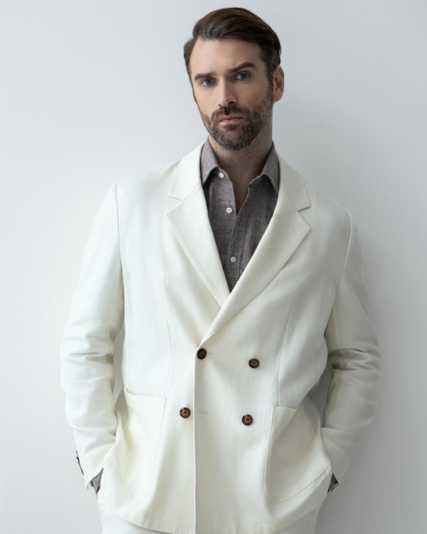 Что надеть жениху на свадьбу: 5 костюмов