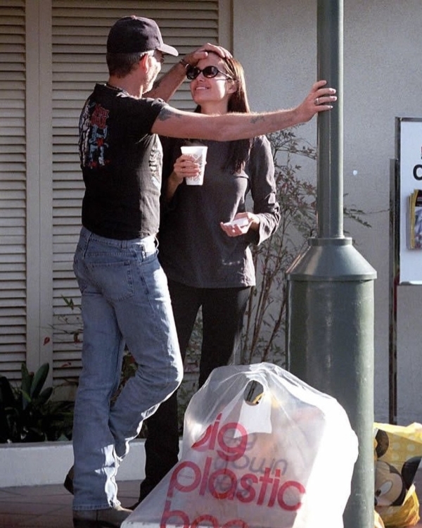 Безумная любовь Анджелины Джоли и Билли Боба