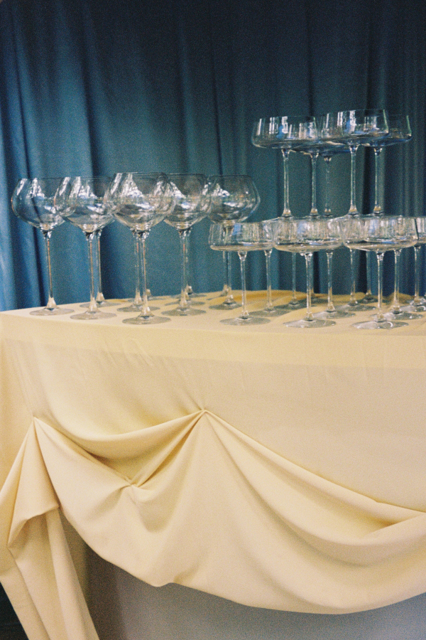 Почему современный минимализм в свадьбах — это