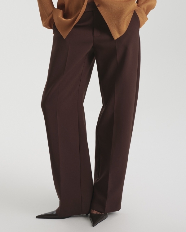 Как Pantone прописал. Собираем гардероб в модных