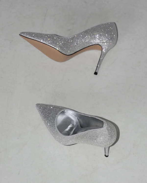 Невестам нужны одни идеальные лодочки, которые никогда