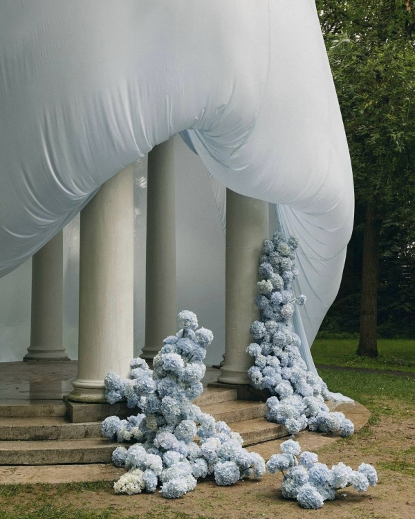 Почему современный минимализм в свадьбах — это