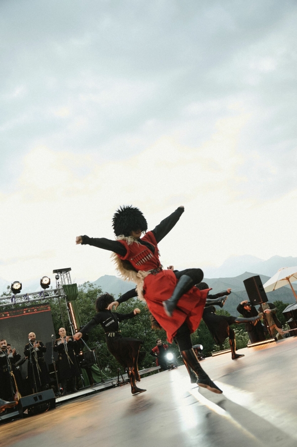 «Иностранцам хотелось показать грузинскую свадьбу, а местных