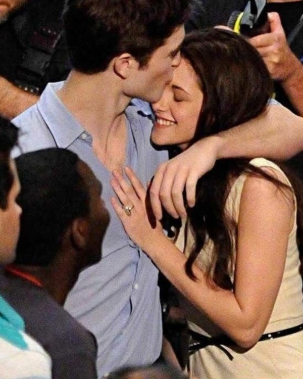 Эти сцены были слишком правдивыми. Пары, чьи