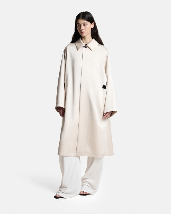 Утепляемся: что надеть невестам поверх свадебного платья