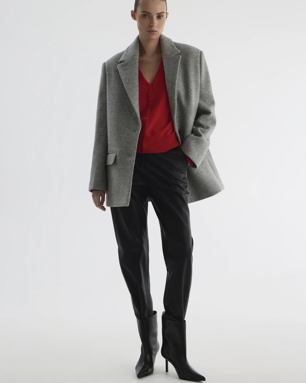 Как Pantone прописал. Собираем гардероб в модных