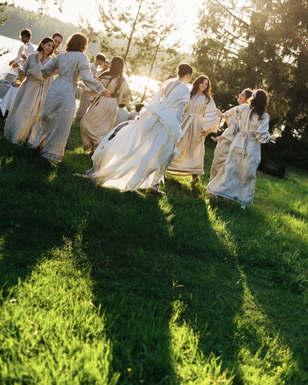 Интервью с невестой о свадьбе в трех