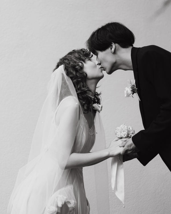 Интервью с невестой о любви, как в