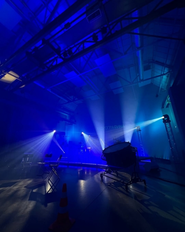 «Банда аутсайдеров» в центре «Зотов», гости из