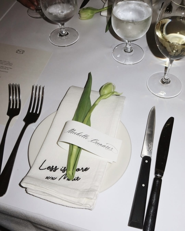 Все предначертано. 40 референсов, как оформить каллиграфию