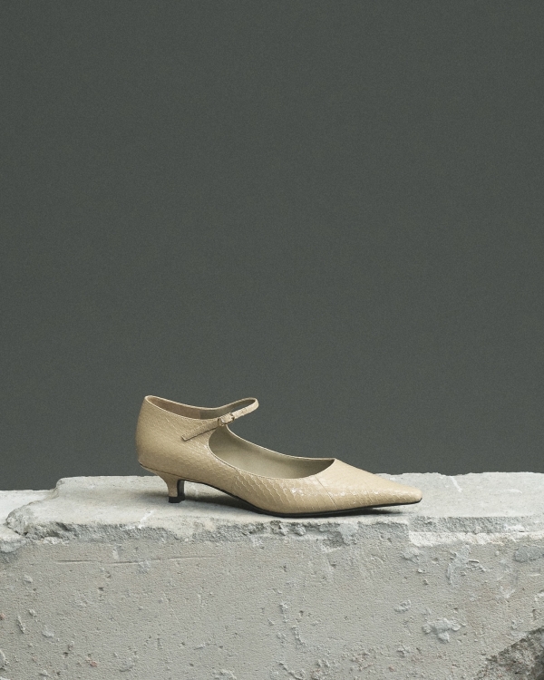 Пушистая, в мужском стиле и классика. Какую