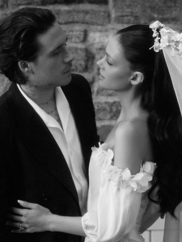 Никола Пельтц и Бруклин Бекхэм сыграли вторую