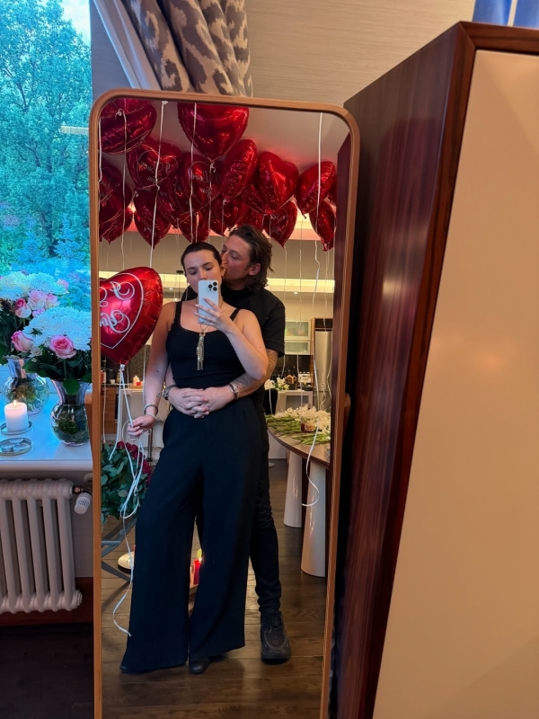 Звезда «Дисней» Белла Торн сделала предложение своему