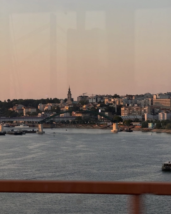 5 маршрутов для отпуска осенью, куда не