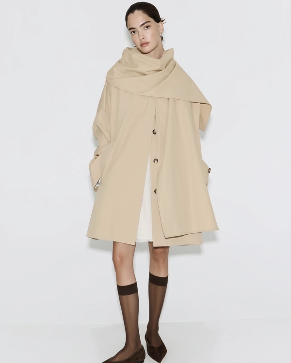 Утепляемся: что надеть невестам поверх свадебного платья