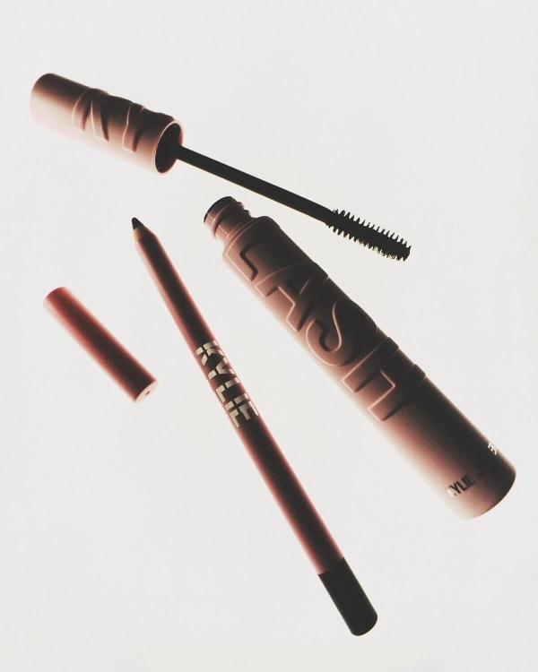 9 правил стойкого макияжа, который выдержит все