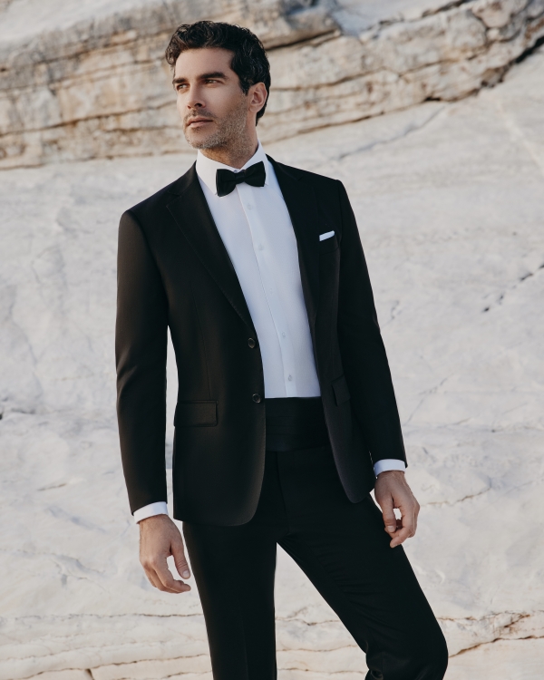 Что надеть жениху на свадьбу: 5 костюмов