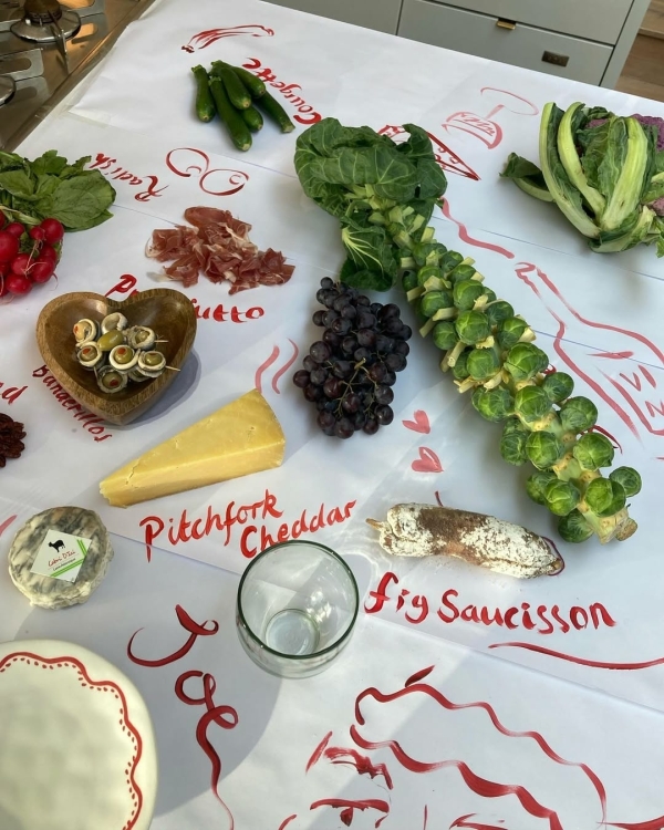 Все предначертано. 40 референсов, как оформить каллиграфию