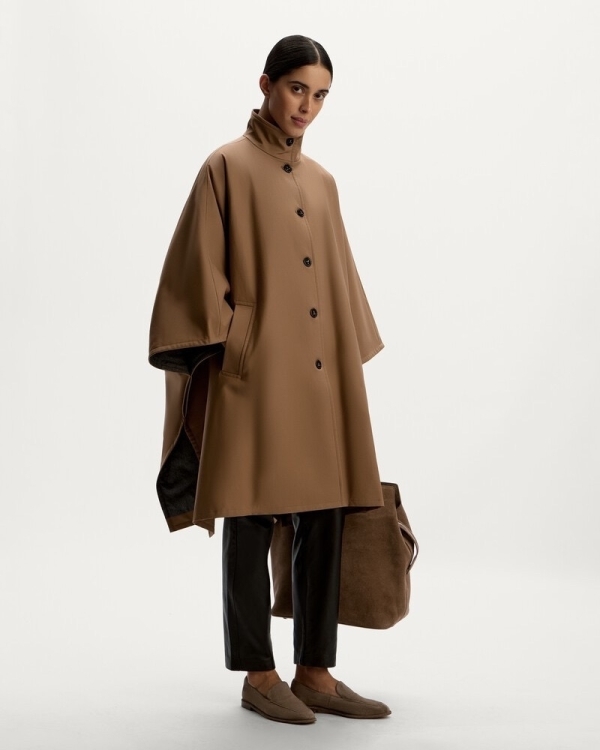 Утепляемся: что надеть невестам поверх свадебного платья