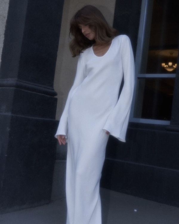 С уважением к традициям. Показываем актуальные платья