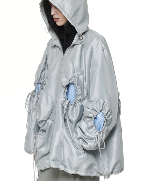 Утепляемся: что надеть невестам поверх свадебного платья