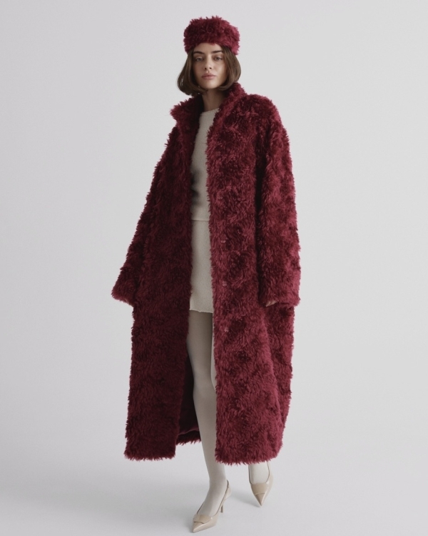 Как Pantone прописал. Собираем гардероб в модных