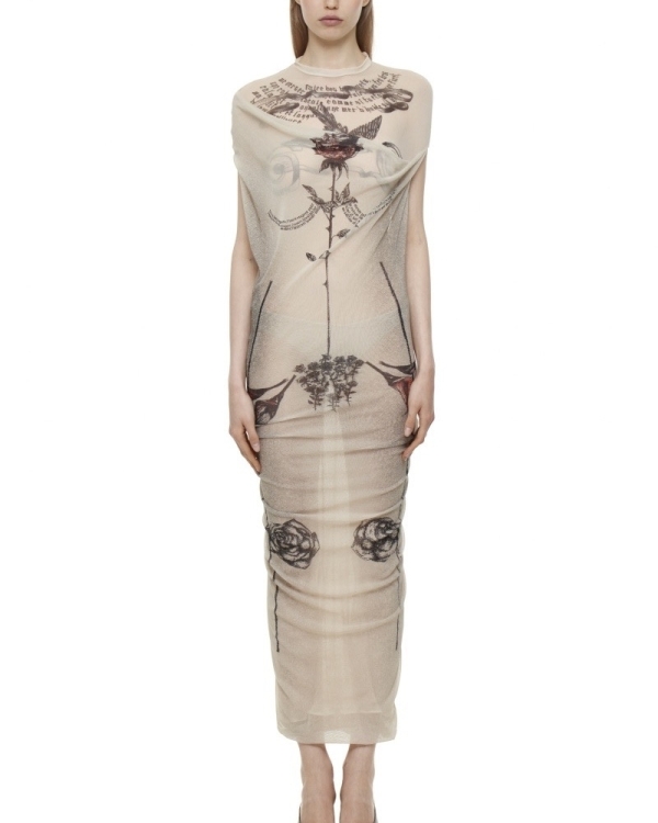 Из черного в бежевый: новая готика —