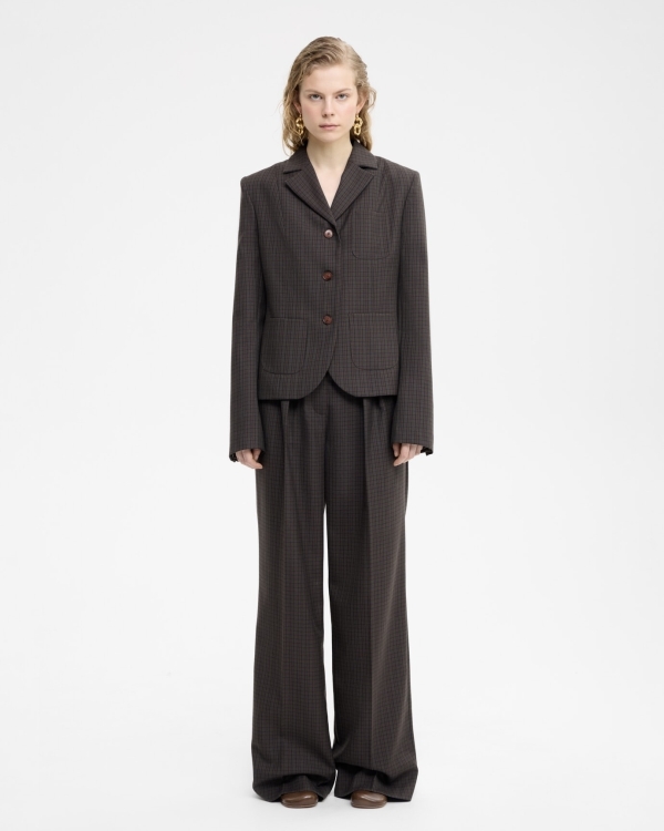 Готовим сани летом. Какими вещами обновить гардероб