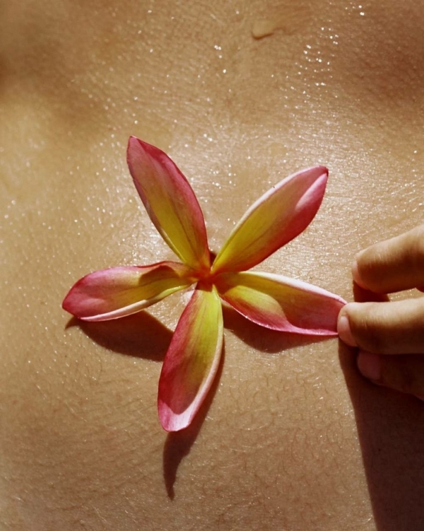 Собираем косметичку в отпуск. Какие средства взять