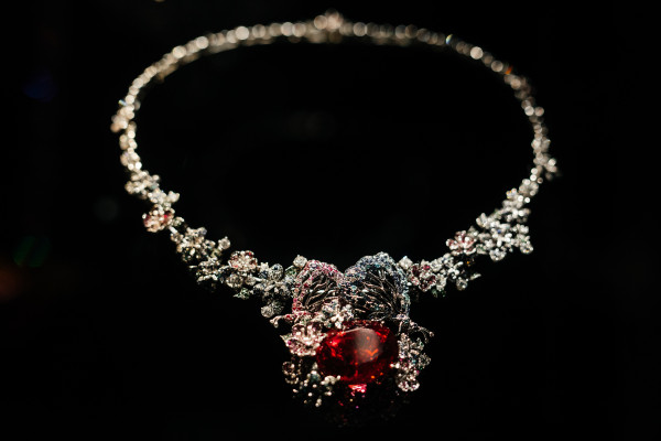 Anna Hu: легендарные украшения в самом центре