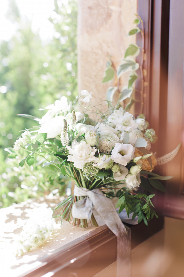 Shall we get married here?