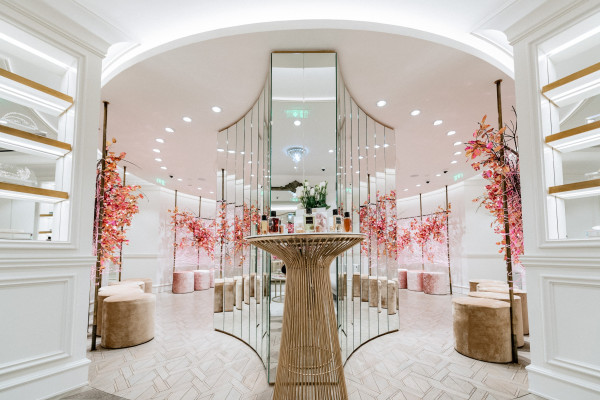 Юлия Шакирова и Wedding by Mercury назвали