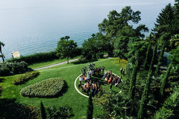 Минималистичное оформление свадьбы: три вдохновляющие идеи