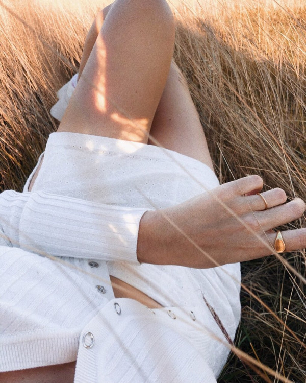 Обручальные кольца из «грубого» золота — выбор