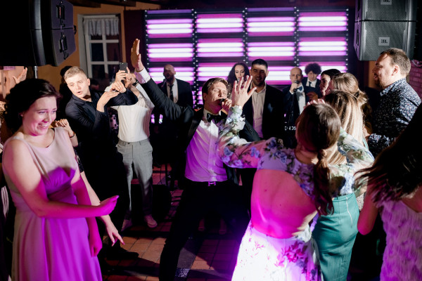 Свадьба в загородном ресторане La Colline