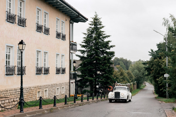 Свадьба в загородном ресторане La Colline