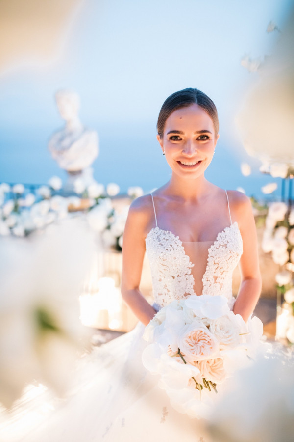 Белоснежная свадьба на побережье Амальфи