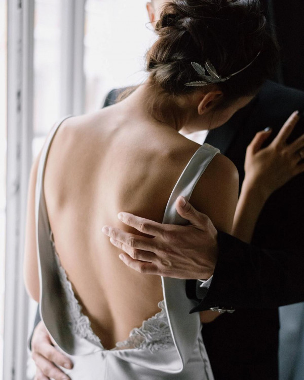 Ободок для волос — модный свадебный аксессуар