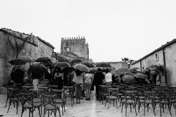 Свадебные фото: красота черно-белых кадров