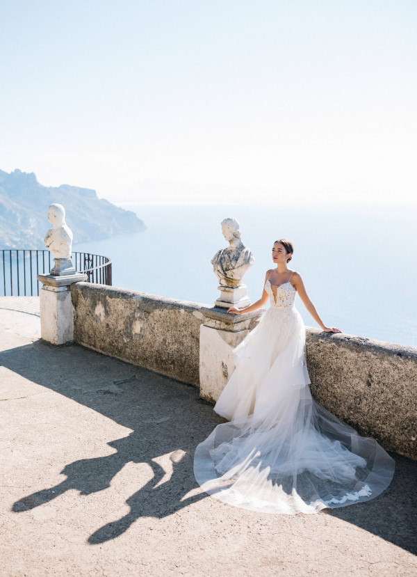 Белоснежная свадьба на побережье Амальфи